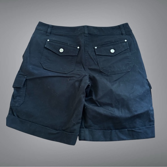 WHBM Bermuda Shorts Size 4 - Picture 2 of 4